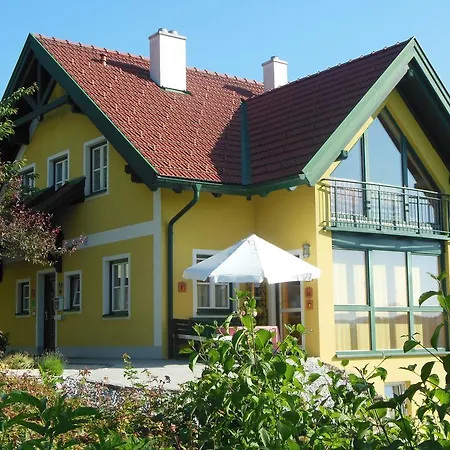 Marga`s Apartment *